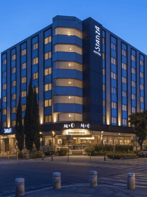 Fachada del Stanza Hotel en la colonia Roma Norte, una ubicación céntrica para hospedarse en Ciudad de México.