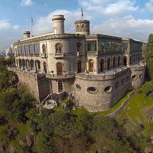 Tour privado en el Museo de Antropología y Bosque de Chapultepec en Ciudad de México con guía
