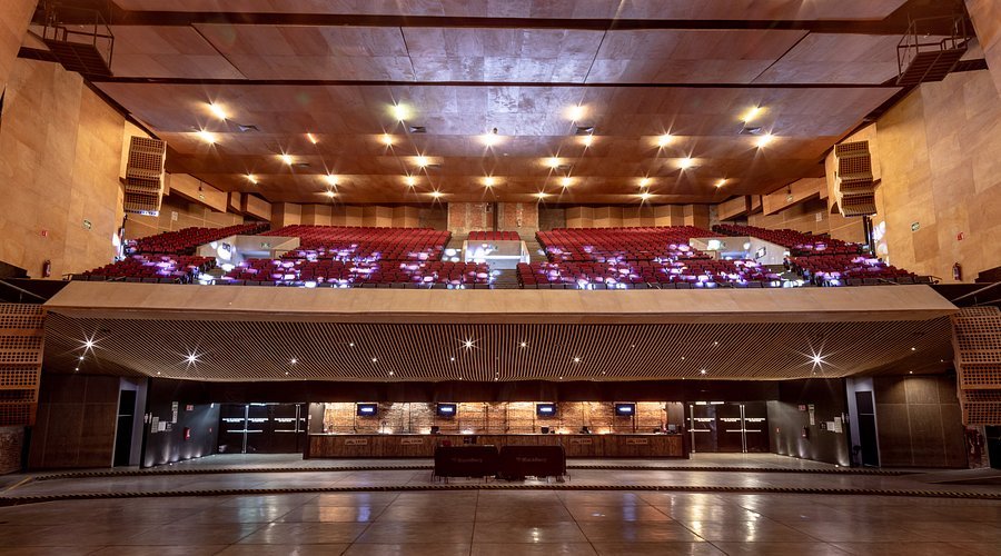 Interior del Auditorio BB en CDMX con vista hacia las gradas
